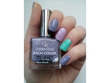 GR Rich Color 102 + 44, Essence 149 Hello marshmallow