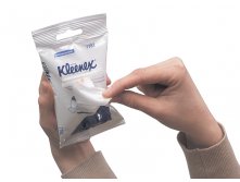 KIMBERLY-CLARK Kleenex    152200 15