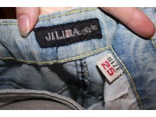  JILIDA jeans.  25