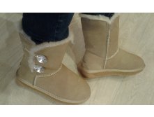 159670815-ugg bez.jpg