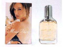 100 . ( 23%) - Christian Dior Miss Dior Le Parfum 18 ml