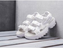 Fila-disruptor-sandals-1.jpg