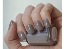 Essie Chinchilly 2.JPG