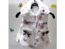 http://www.aliexpress.com/item/Free-shipping-Spring-and-Autumn-wear-girls-Balloon-pattern-the-fine-fur-baby-Children-bow-vest/893456053.html