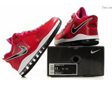 nike_airmax_lebron_8v2_2_big.jpg