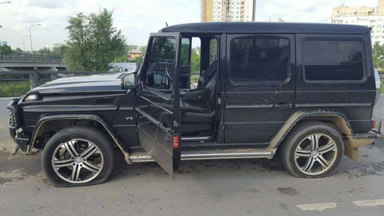 Гелик с открытой дверью