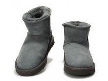 UGG Australia  40-44.jpg