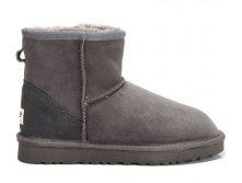 UGG Australia  40-44.jpg