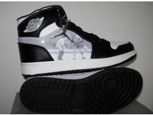 Jordan 1 Retro Nike.png