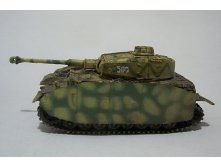 144 Takara Panzer IV 2.jpg