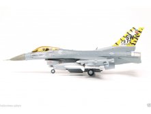 F-Toys F-16C Fighting Falcon 3.JPG