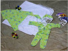 КДН0109 Компл. на выписку 9 пр.уголок, пододеяльник,пел.модоп. и кулирка, распашонки 2шт, чепчики2шт, ползунки (кулирка).jpg