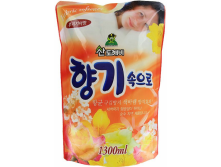 2541 Кондиционер для белья Sandokkaebi Soft Aroma Фрезия, запасной блок, 1300 мл - 95,20 руб