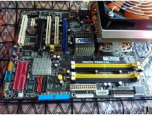 ASUS P5WD2 Premium (2)