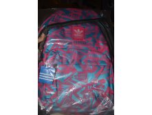 Рюкзак очень клевый)