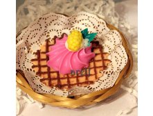 Зефир на венской вафле (в пластиковой коробочке) - 150 руб.