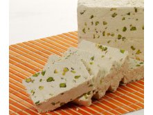 Халва кунжутная с фисташками.jpg