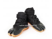 Ninja shoes  .    	5500	.