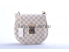 r-Bags-LV-16.jpg