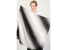 0015 degrade grey-black. Полиэстер. 90х90. So-ph-ie Ra-ma-ge. Италия. 250 руб.jpeg