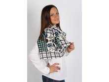 P20 green 120х120 (2). Вискоза80 шелк20. 120х120. La-u-ra Mi-la-no. Италия. 676 руб.jpeg