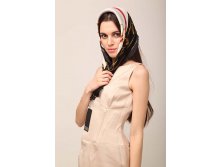 SCR11180-70010-2 (2). Шелк. 60х60. Gi-an-fr-an-co Fe-rr-e. Италия. 3300 руб.jpeg