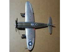 Bandai P-47D 4.JPG