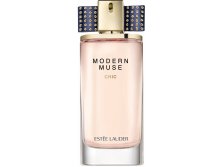 ESTEE LAUDER Modern Muse Chic lady