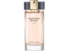 ESTEE LAUDER Modern Muse Chic lady