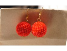Серьги-бусины из бисера.