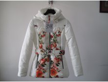 !!! НОВАЯ ЦЕНА 1200 р.!!!Куртки девочки Kiko 3548.jpg