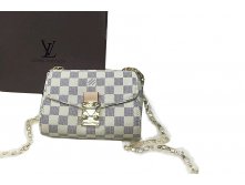 r-Bags-LV-50.jpg