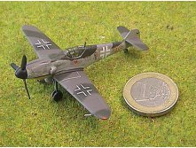 F-Toys WKC11 Bf.109G 1A Hartmann.jpg