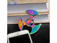 ИГРУШКА-АНТИСТРЕСС СПИННЕР SPINNER МЕТАЛЛИЧЕСКИЙ В КОРОБКЕ БУМЕРАНГ ХАМЕЛЕОН 260РУБ