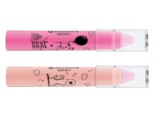    Essence Lipbalm.jpg