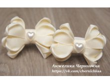 Резинки-бантики из репсовых лент цвета молока.