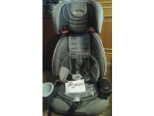 Graco Nautilus \ 4500 .