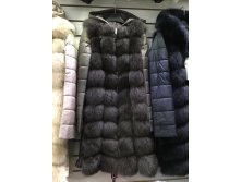 Iкуртка с капюшоном ,отделана мехом песца 90см р-ры 42-50   12000р