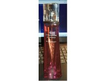 GIVENCHY VERY IRRESISTIBLE edp lady.jpg