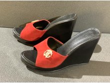 45 Сабо жен красн замша, 38 размер, 700 ру