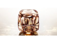 CLE DE PEAU BEAUTE La Creme Крем для лица, 30 мл. Цена 9999 р.