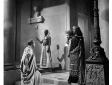 Annex - Leigh, Vivien (Caesar and Cleopatra)_11.jpg
