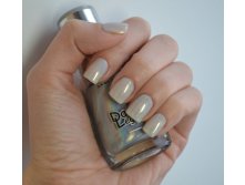 DL Top Prismatic+OPI Funny Bunny 2.JPG