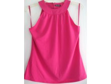  Tahari S
