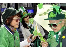 0316-st-patricks-day-green-tokyo_full_600.jpg