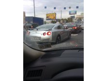 Nissan GTR. )