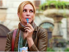 Julia Roberts in Eat Pray Love 3.jpg