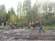 а вот и местная охрана подоспела