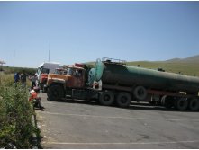 Во множестве ездят бензовозы из Ирана