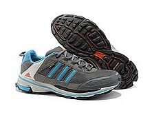 adidas_snova_riot_4_2_mid 2400.jpg